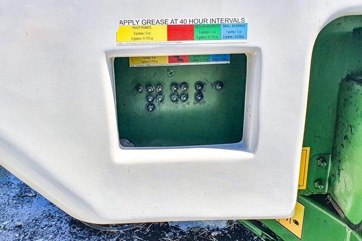 Used Keenan 365 Mixer Feeder