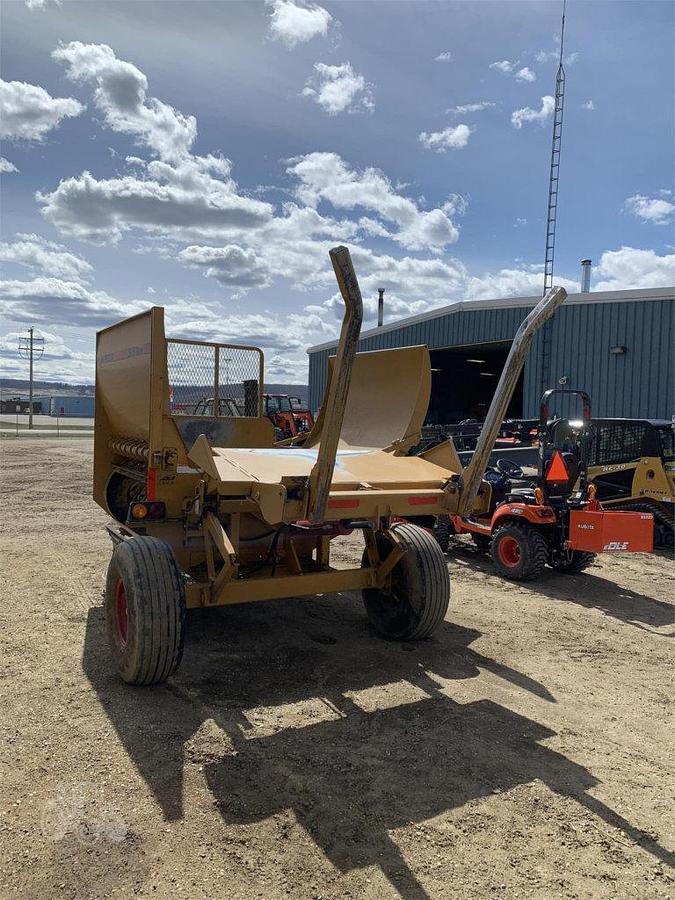 Used 2010 HAYBUSTER 2655