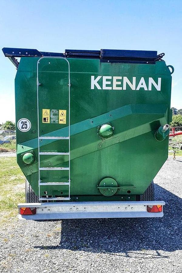 Used Keenan 365 Mixer Feeder