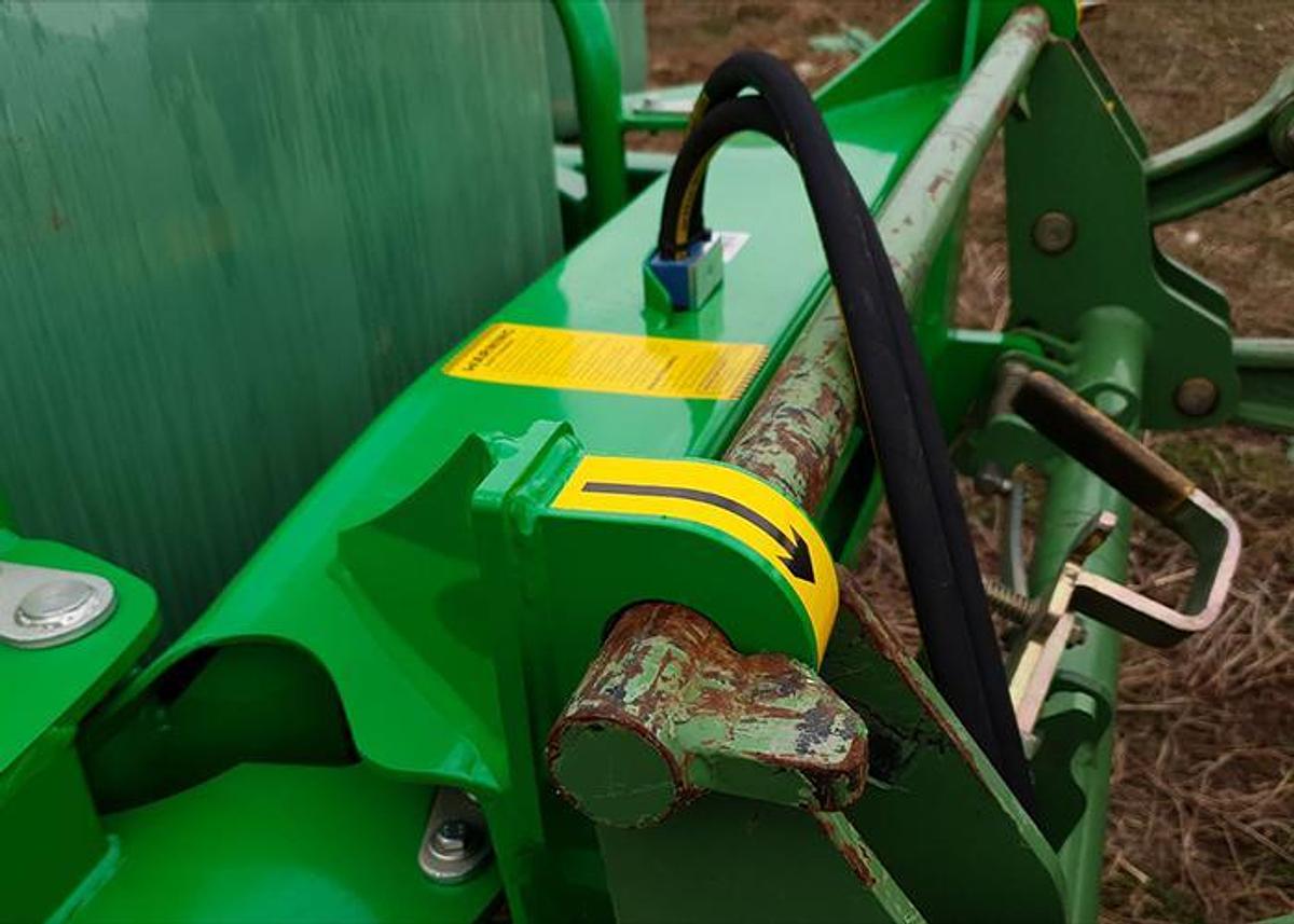 Softhands® Bale Handlers