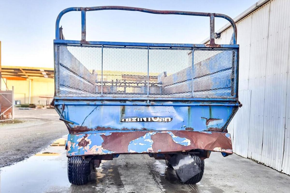 Used McIntosh 700 Silage Wagon