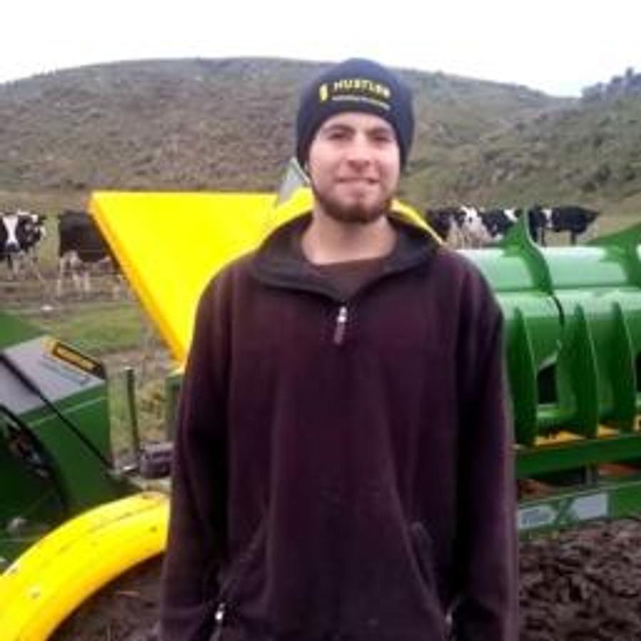 Chainless 2000 Round & Square Bale Feeder