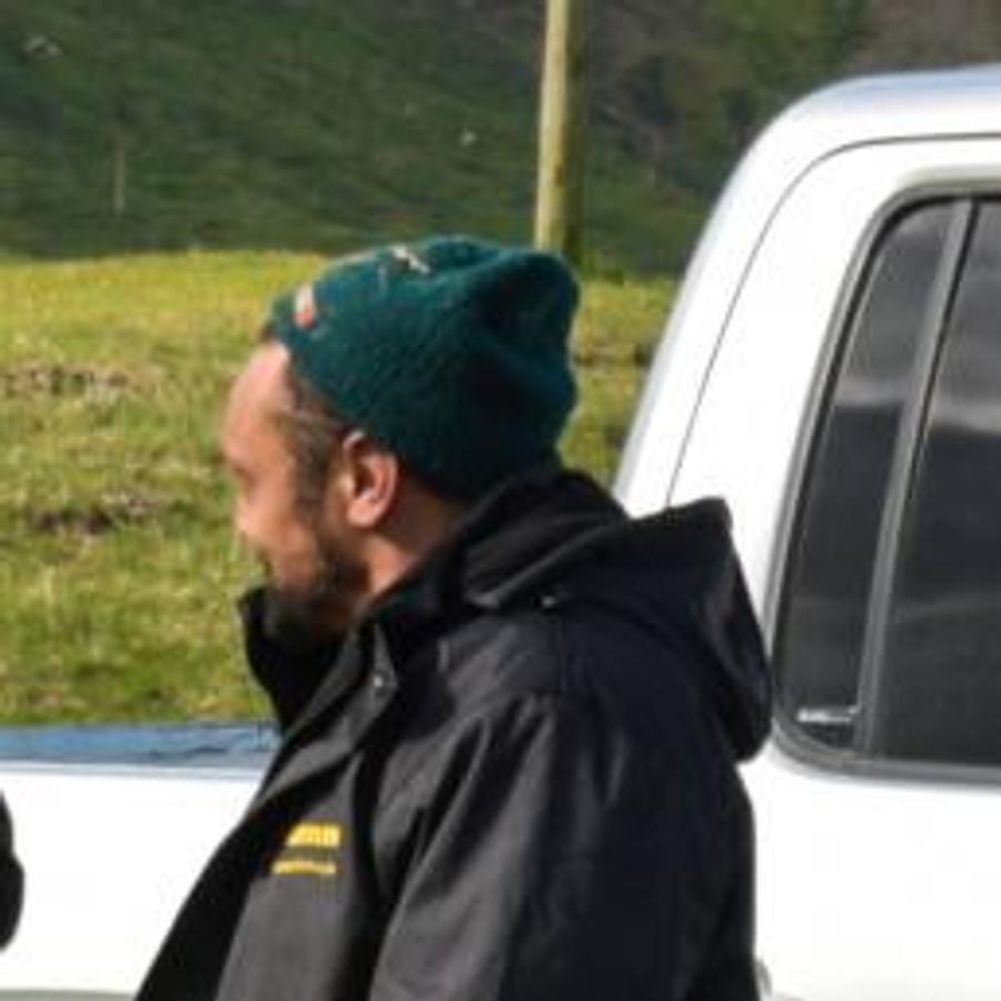 Chainless 2000 Round & Square Bale Feeder