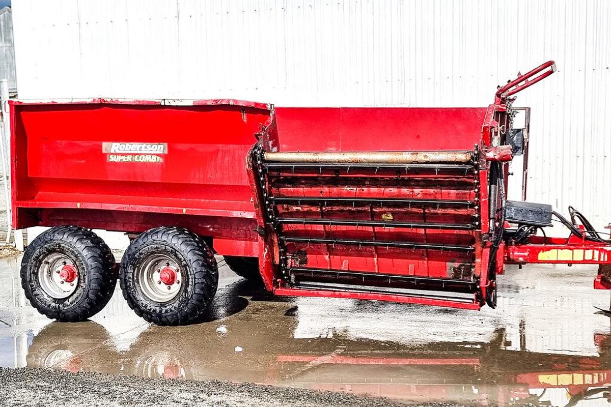 Used Robertson Super Comby Wagon MK2 c/w Scales