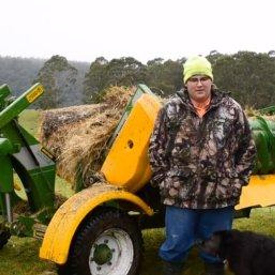 Trailed Chainless Bale Processors