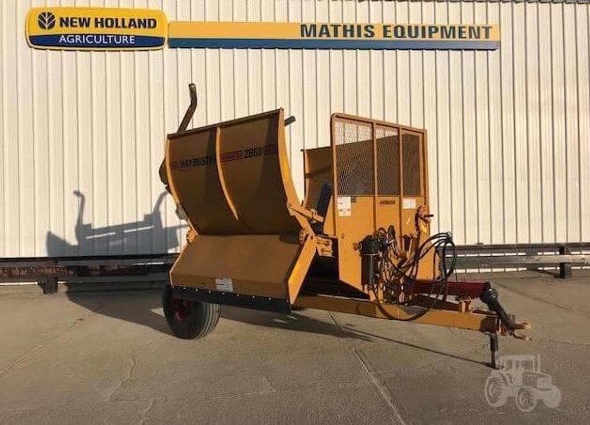 Used Haybuster 2660 Bale Processors