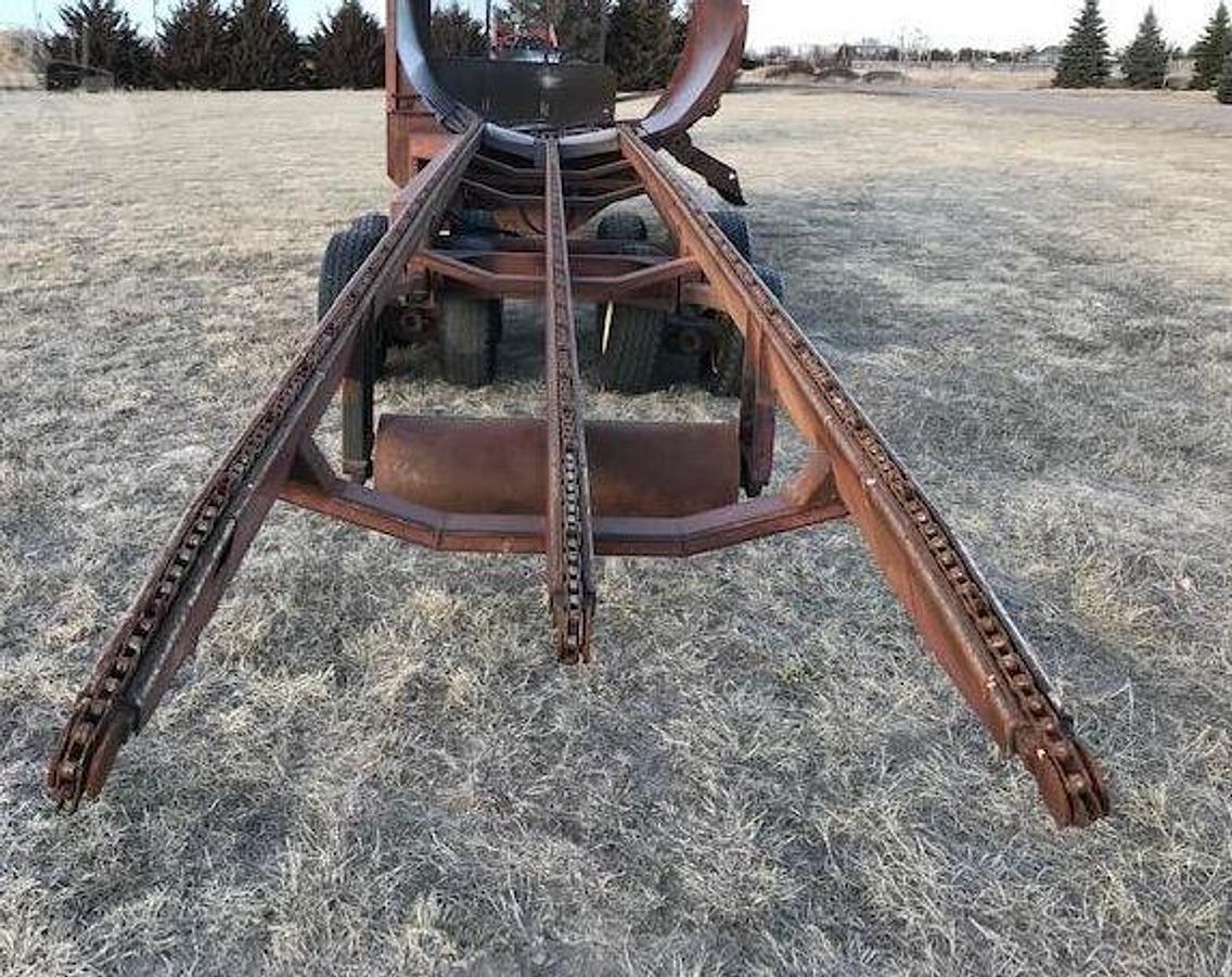 Used 2004 KRAMER RANCH-HAND BP 650 RED