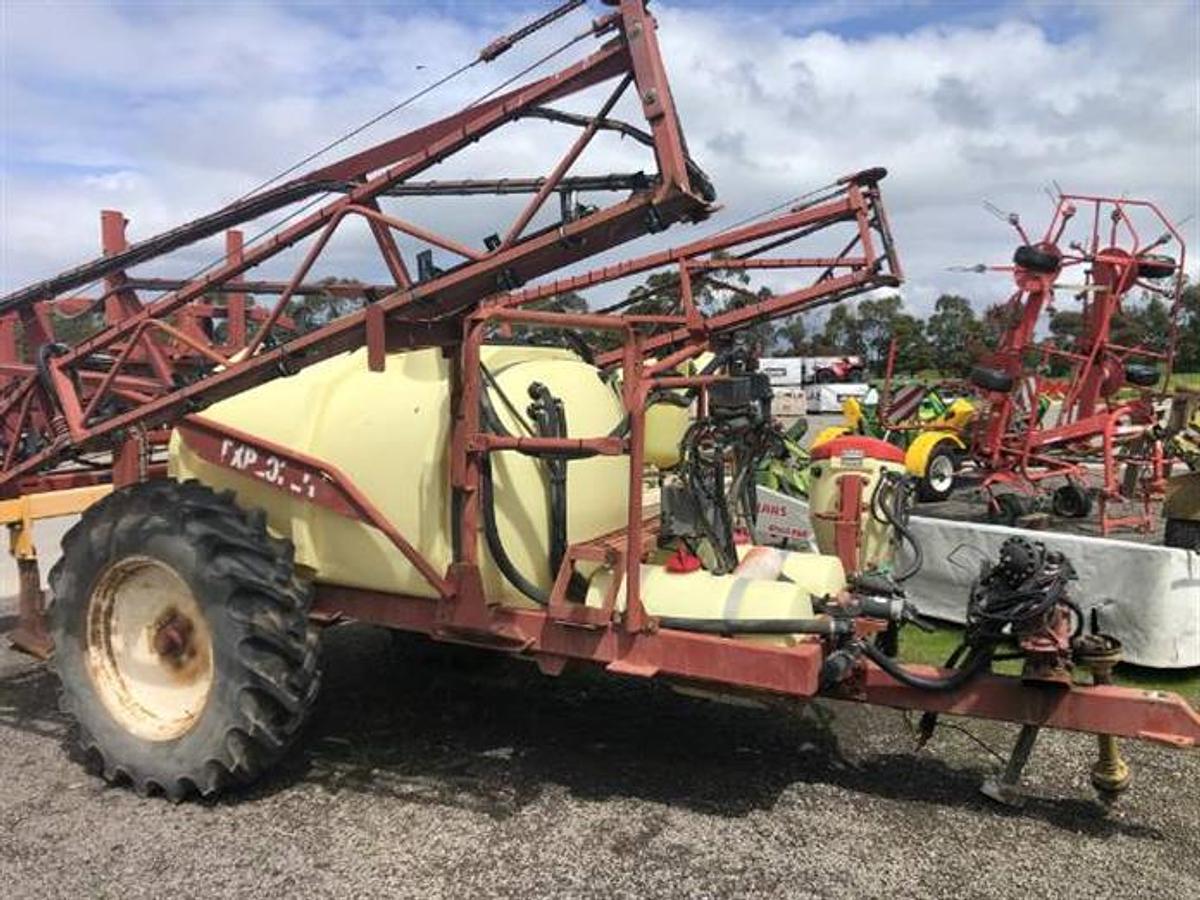 Used 2003 Hardi 2700 Explorer