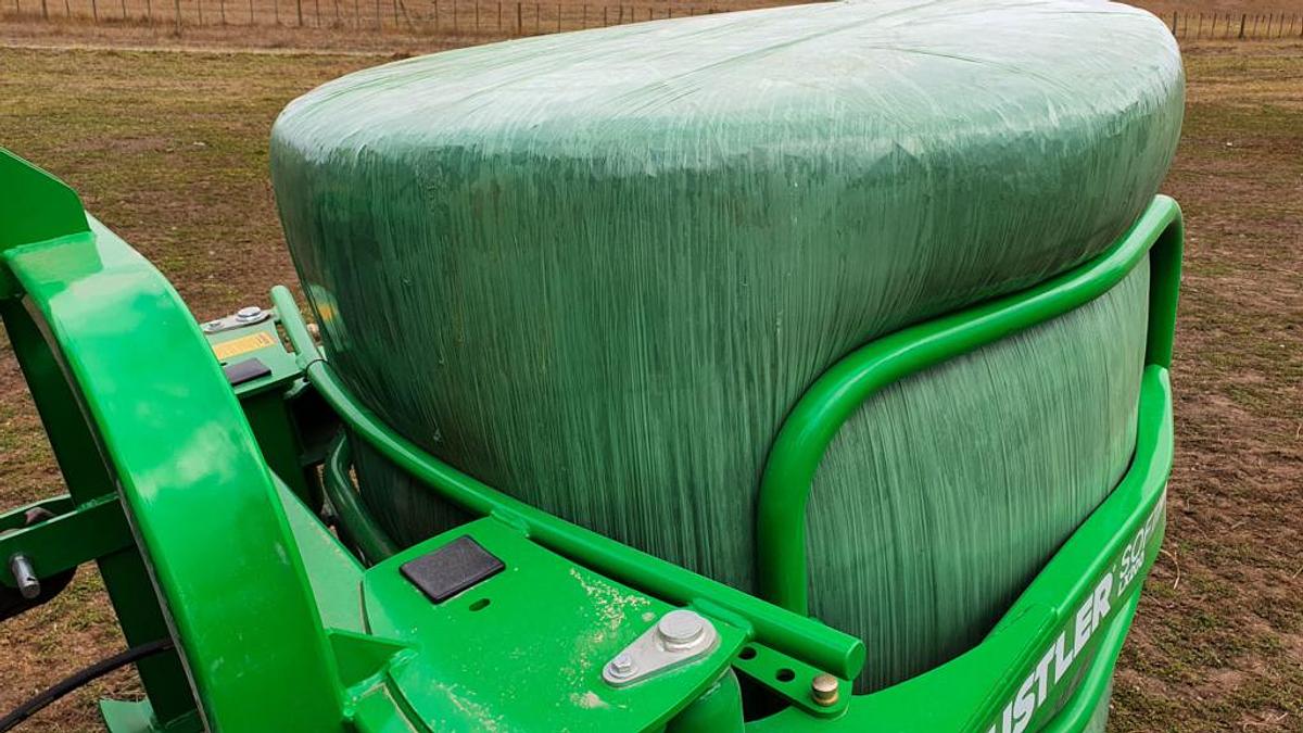 Softhands® Bale Handlers