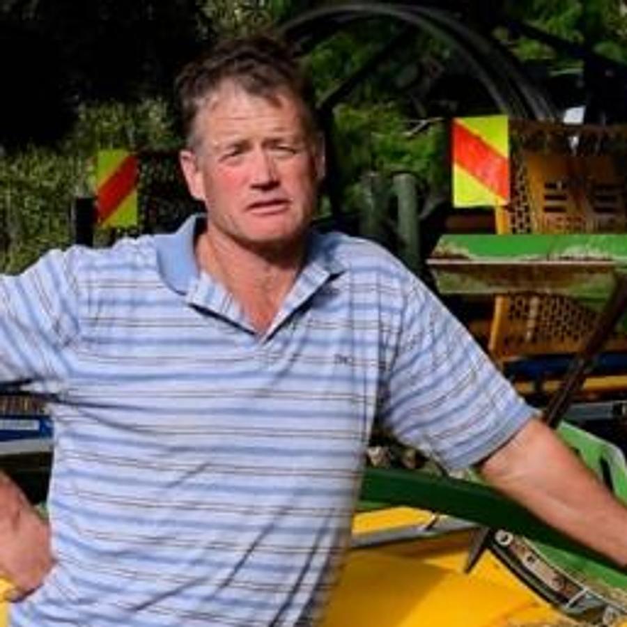 Trailed Bale Unrollers