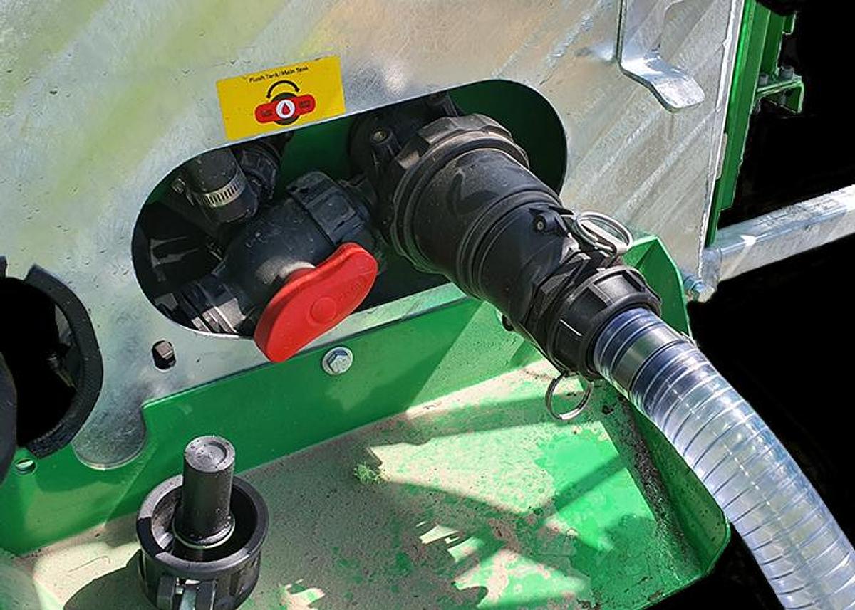 Applic8r Mounted Front Tanks