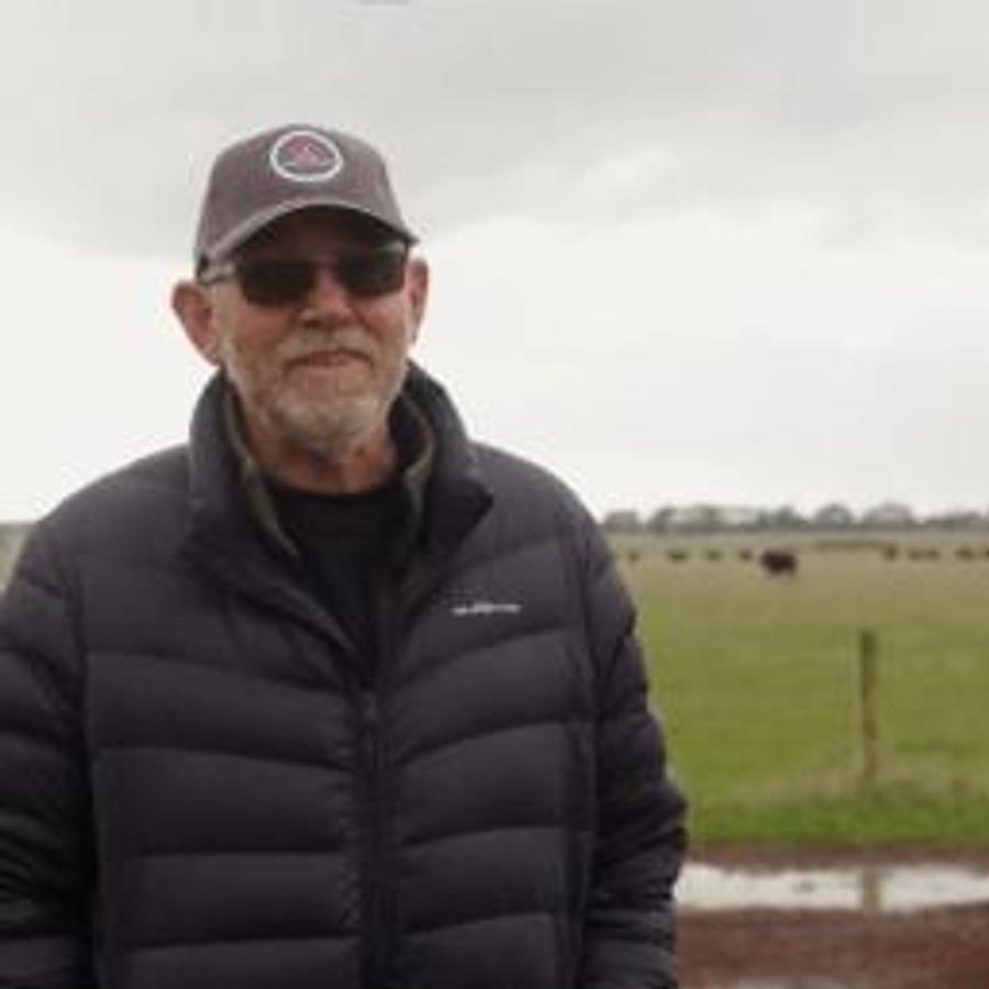 Trailed Bale Unrollers