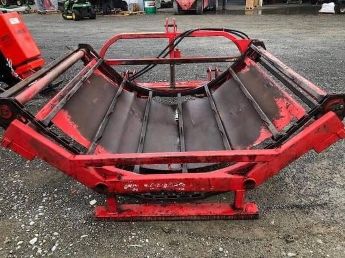 Used Feeder Leader Bale Feeder 3PTL