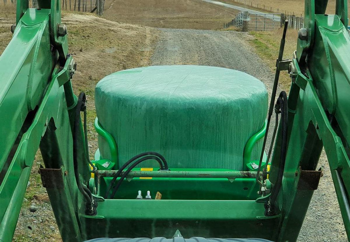 Softhands® Bale Handlers