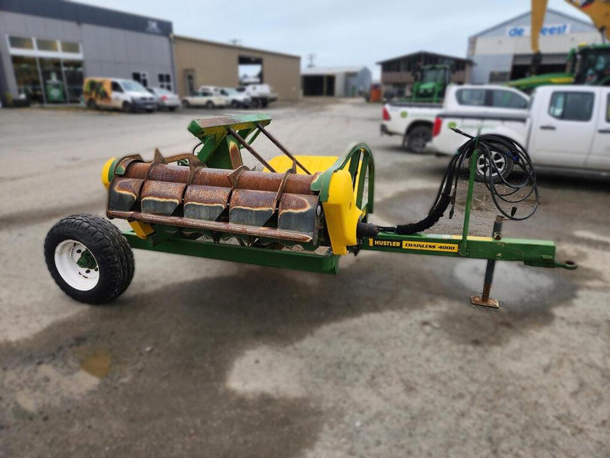 Used Hustler Trailed Chainless CH4000 Bale Feeder