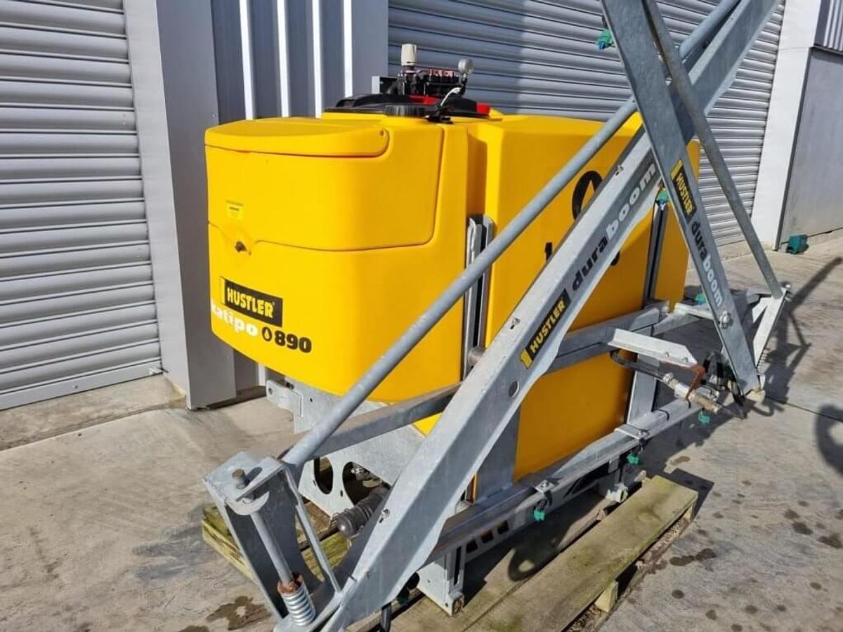 Used 2016 Hustler Katipo 890 boom sprayer