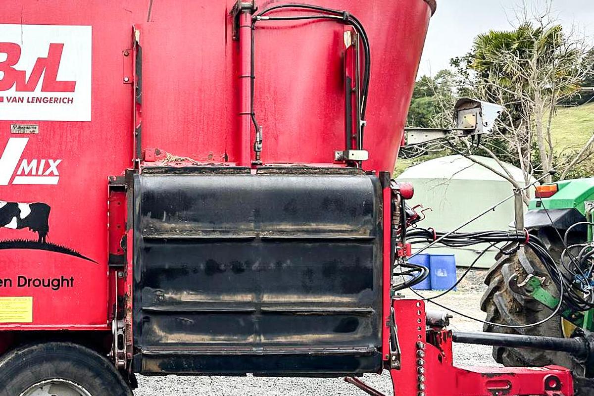 Used BVL V-Mix 20H 2S Plus 20M3 Mixer Wagon