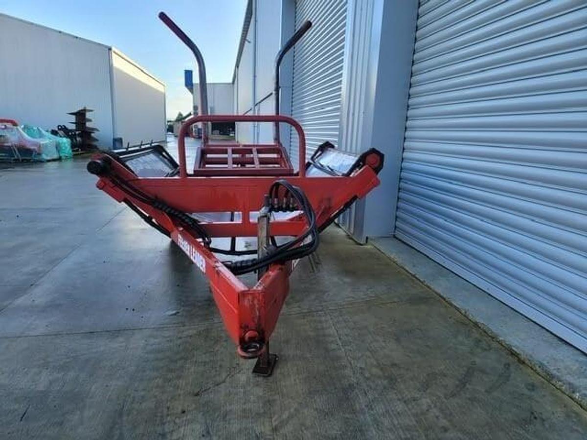 Used Feeder Leader Trailed