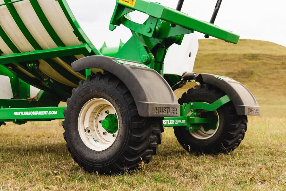 Trailed Chainless Bale Processors