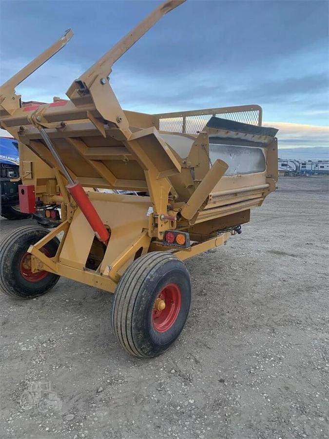Used 2018 HAYBUSTER 2660