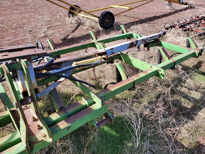 Used 16' John Deere 1100 Chisel Plow for Sale in Nevada Northern