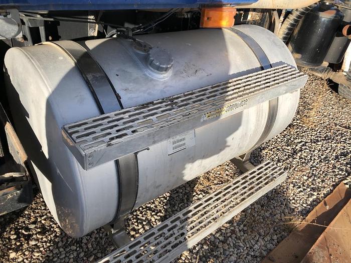 Used 2005 Mack CNN613