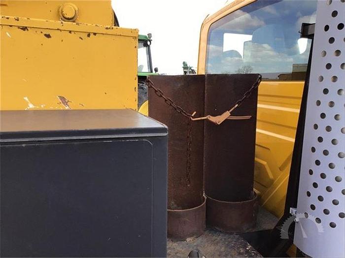 Used 2005 Smeal 10T Pump Hoist Rig