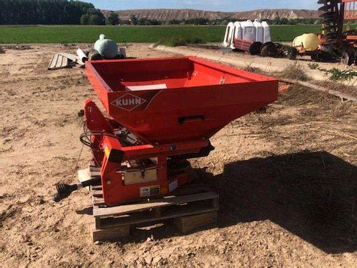 Used Kuhn MDS 19.1 D Fertilizer Spreader