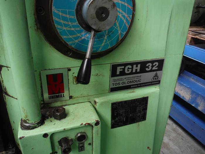 Gebruikt FREESMACHINE TOS FHG 32
