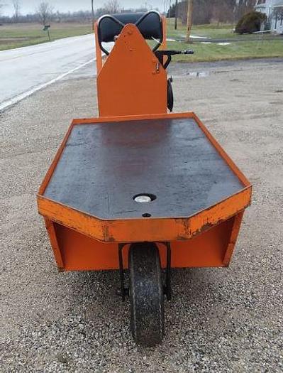 Used 2005 Taylor Dunn SC100