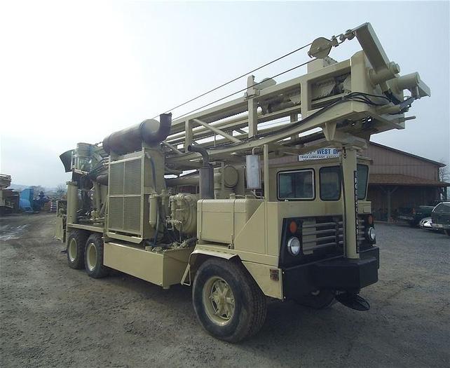 Used 1982 Ingersoll-Rand T4W DH Drill Rig
