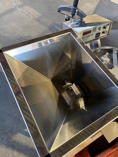 Used Used King Electronic Tablet/Capsule Counter