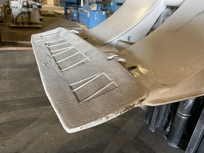 Used 60" CASCADE ROLL CLAMP MODEL 90F-RCS-21C