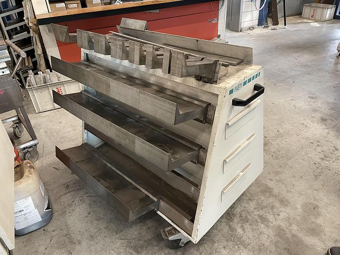 Gebruikt 2000 Fasti CNC zetbank (Verwacht)