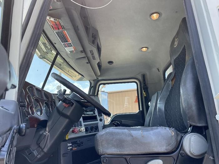 Used 2013 Mack Trucks, Incorporated CHU613