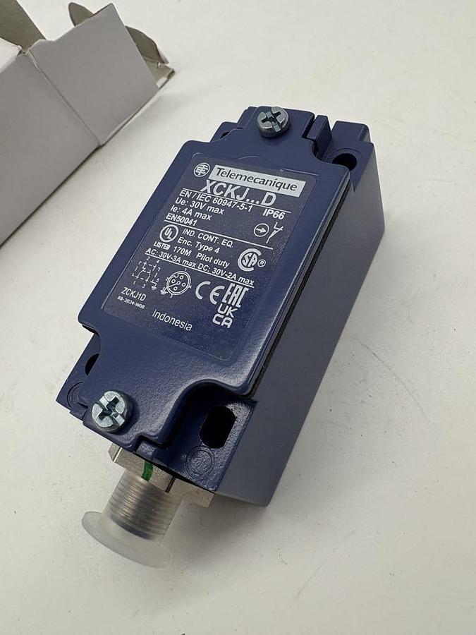 ec83e89083c539e7ca08bd91d47294fd.jpg