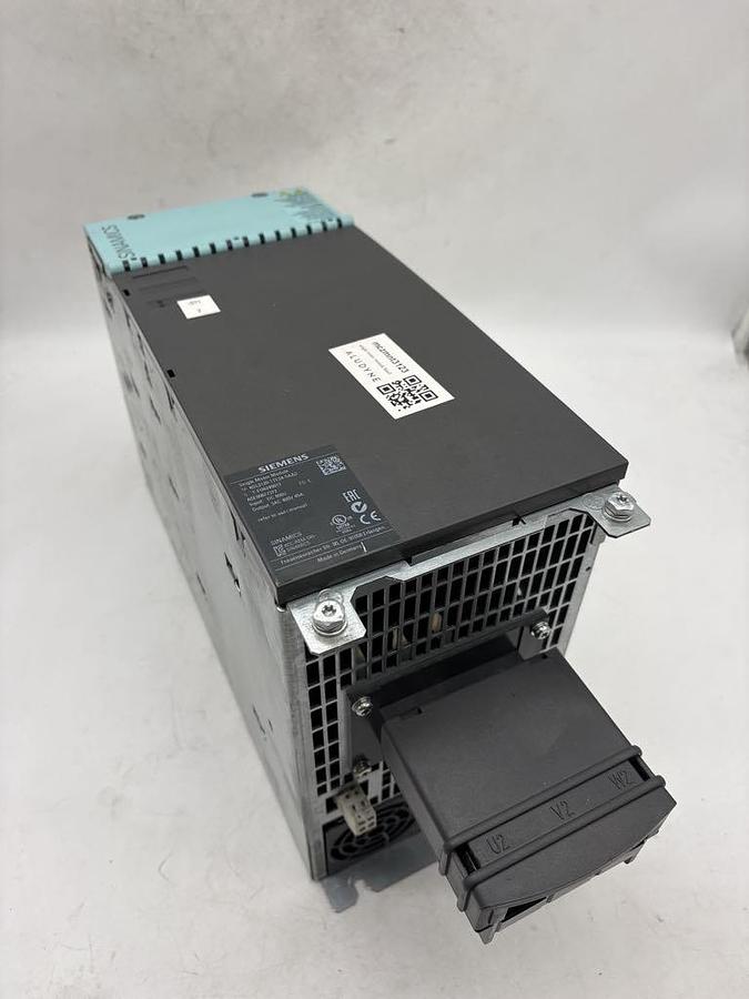 21cab27d126adc13023688f29b7ed915.jpg