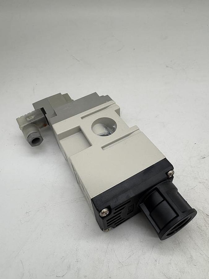 fde05352ddc0efb9d1ec48f91515ee49.jpg