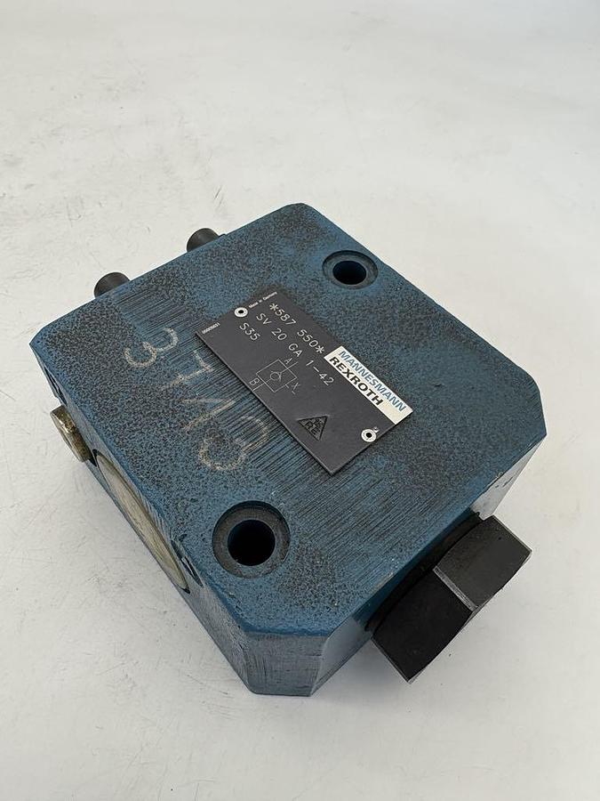 a085b6fb29dfddc49b40cd2b7902d257.jpg