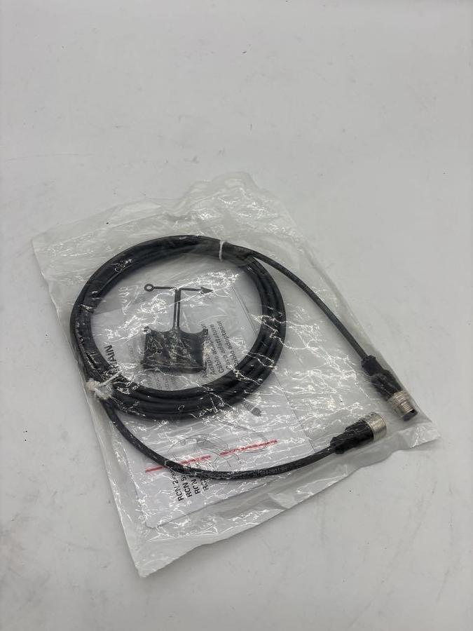 437cb70884f509730497e76e9102c701.jpg