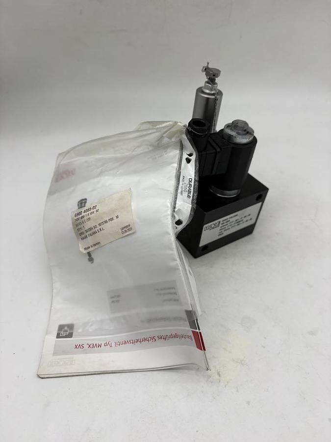 24fd6304cae530e4ea54ccc7d5343344.jpg