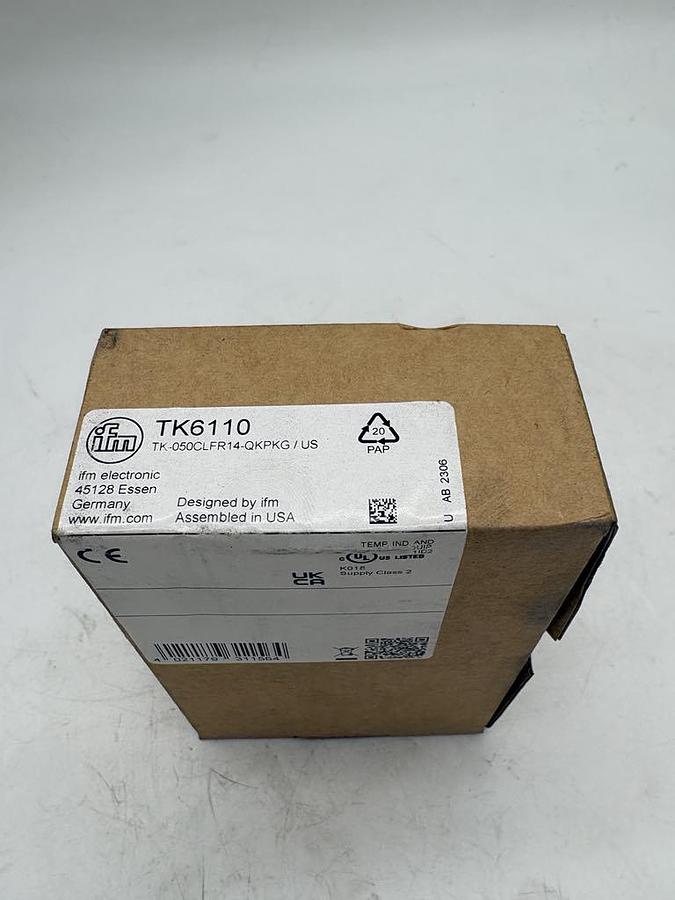 8e5bdf4c7d6f15d8da664c53f9bd7193.jpg