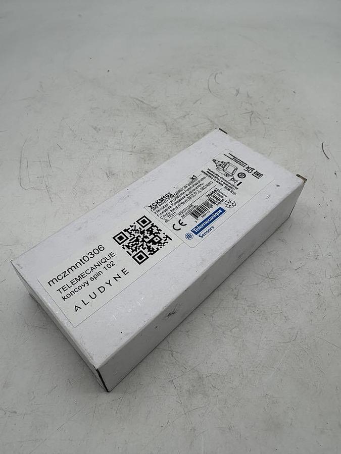 87688cb7d662f53a4bb2dc562bc31872.jpg