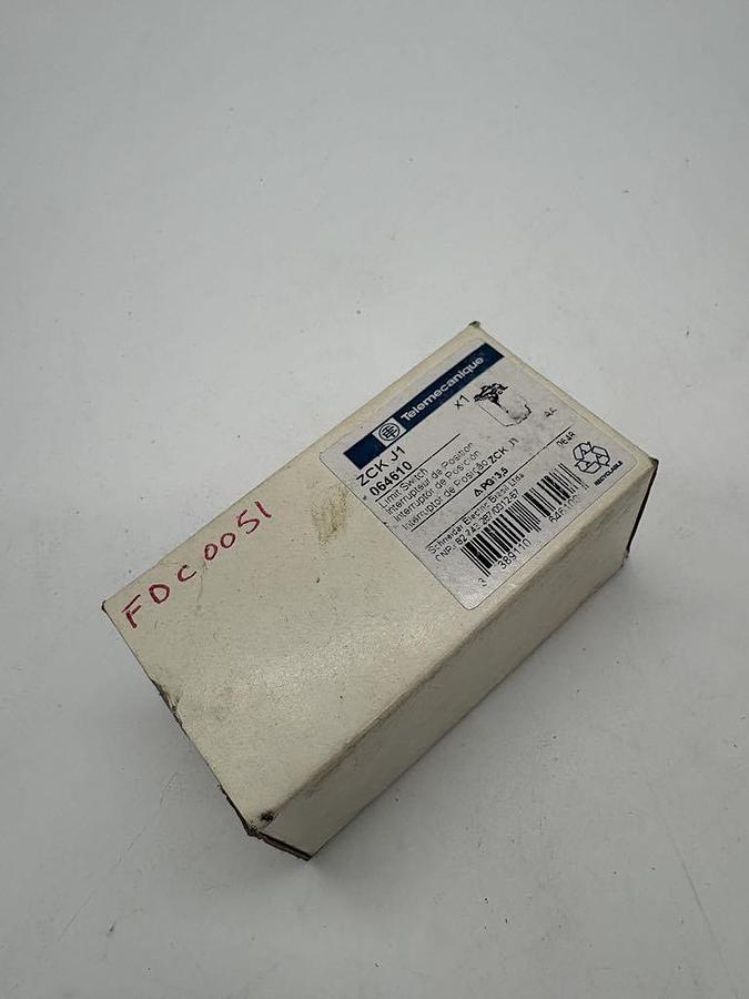 ec4425096aeb7f24d6dfc43ce27dc916.jpg