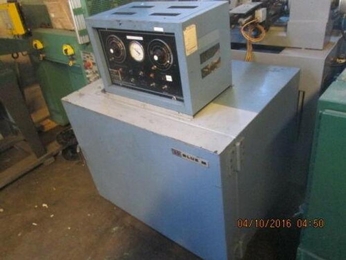 Used BLUE M MODEL C0-250-1 ENVIRONMENTAL CHAMBER / OVEN -73 DEGREES TO +204 DEGREES C