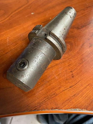 Used CAT 40 END MILL HOLDER SIZE 3/4"