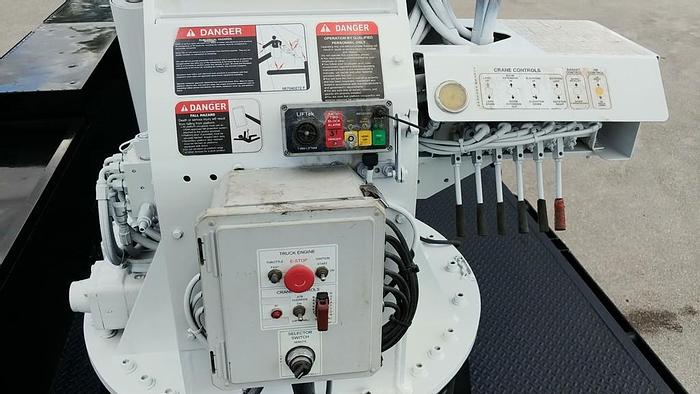 Used 2006 GMC C8500 6x4 Manitex SC75 Sign Crane - 26676