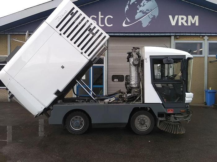 Gebruikt 2011 RAVO 530 STH