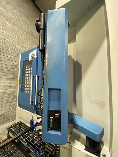 Used 2007 Dah Lih PT 128 5 Axis Machining Center