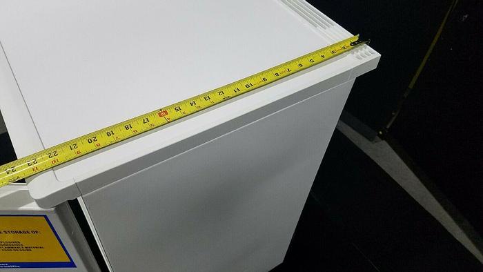 Used Fisher Scientific Undercounter Laboratory Refrigerator 97-920-1 PRISTINE!